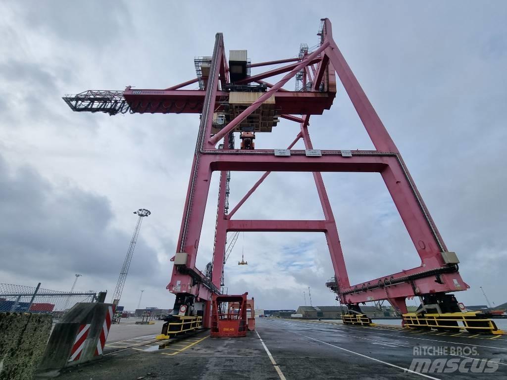 Konecranes STS Macarale port