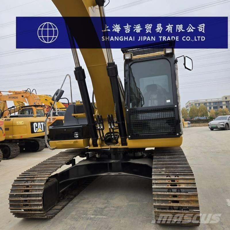 CAT 326 Excavatoare pe șenile
