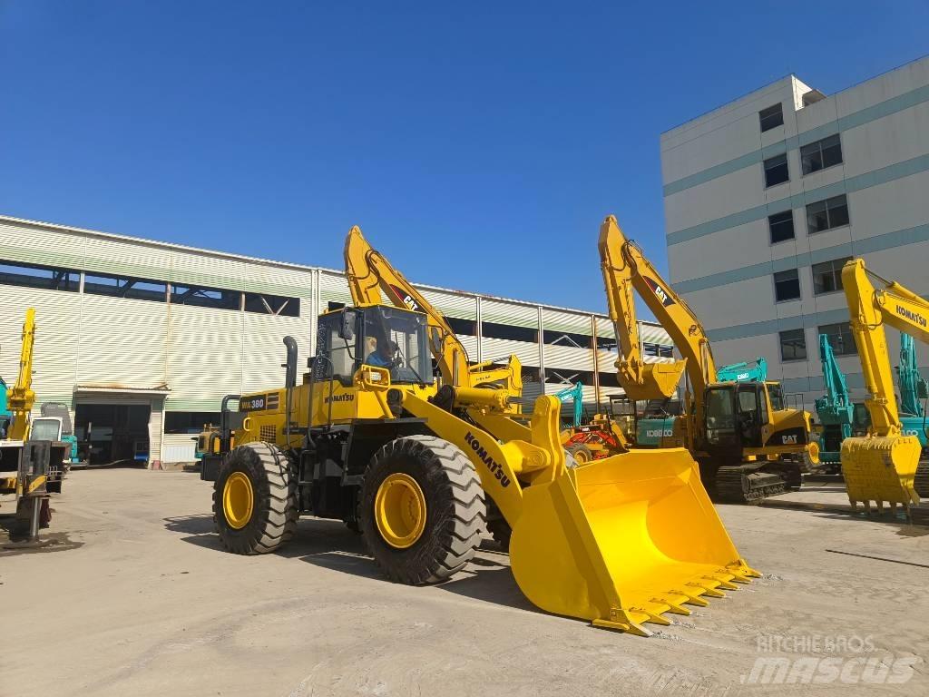 Komatsu WA 380-3 Incarcator pe pneuri