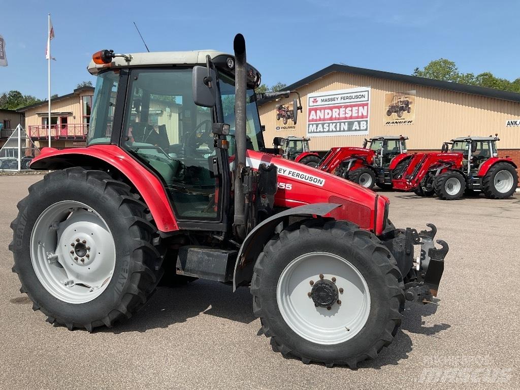Massey Ferguson 5455 Tractoare