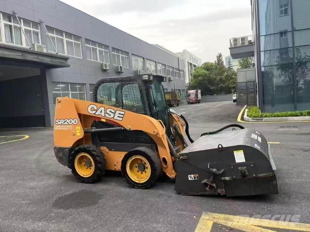 CASE SR 200 Mini incarcator