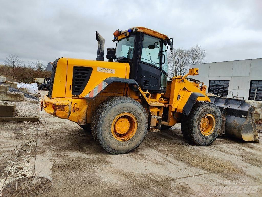JCB 436 Incarcator pe pneuri