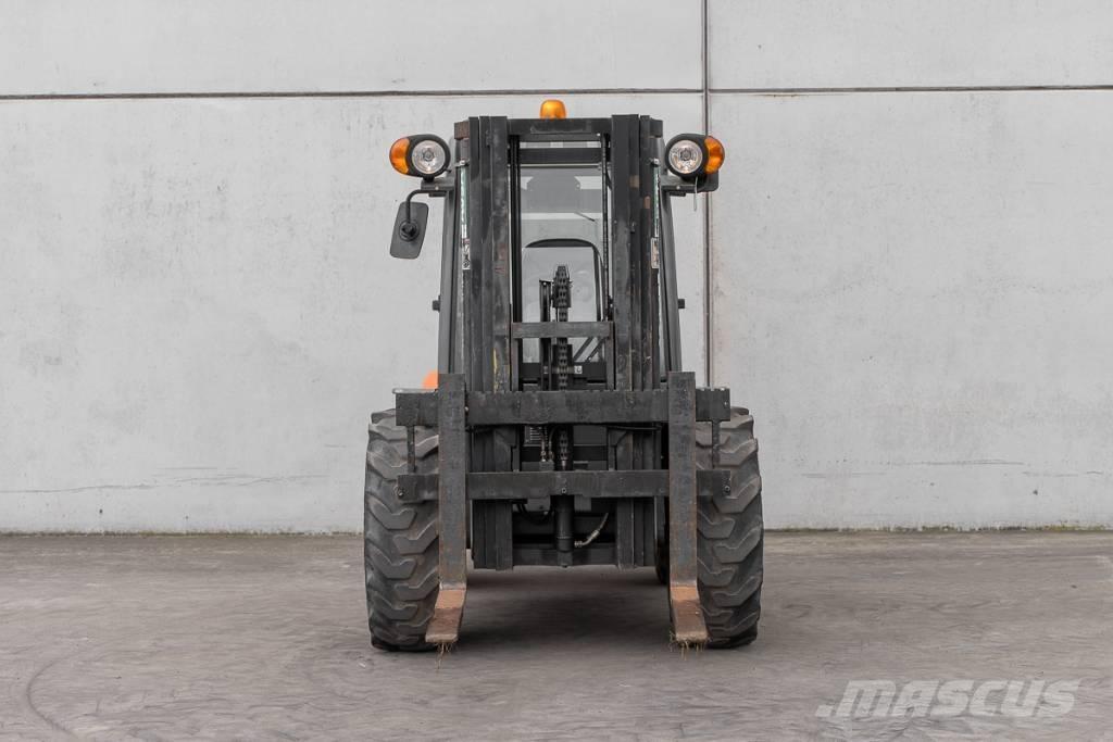 Ausa C 250 H X4 Stivuitor diesel