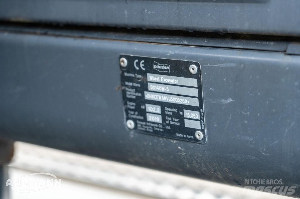 Doosan DX140W-5 Excavatoare cu roti