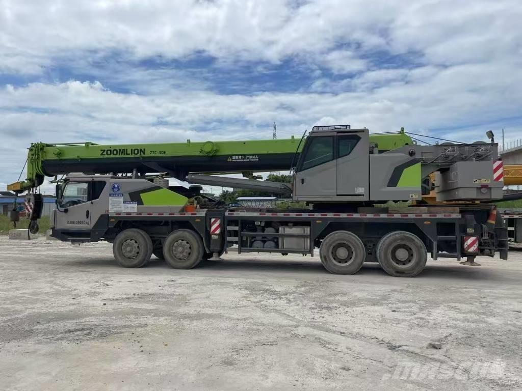 Zoomlion ZTC 350 H Macara teren accidentat