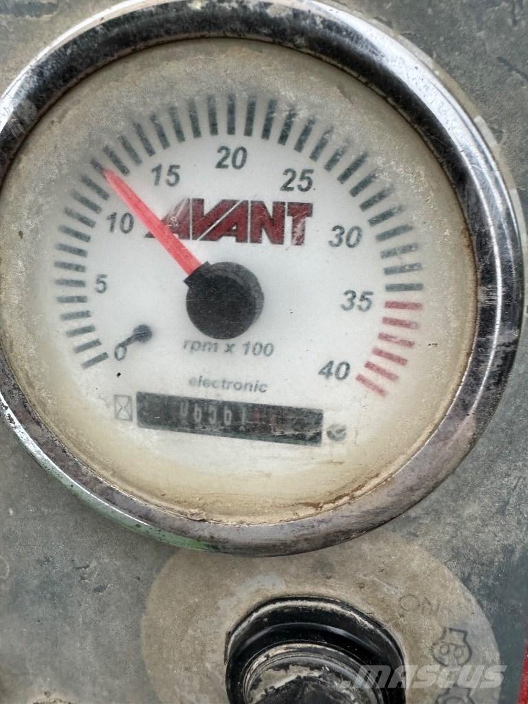 Avant 528 Incarcatoare multifunctionale