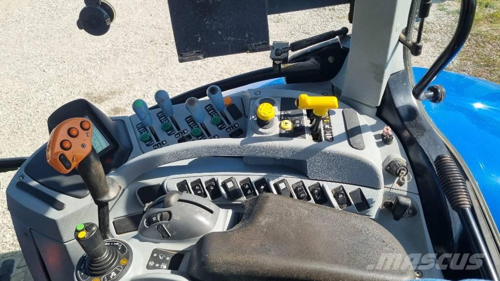 New Holland T6080 Tractoare