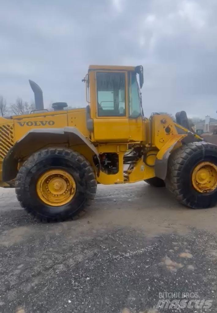 Volvo L 120 E Incarcator pe pneuri
