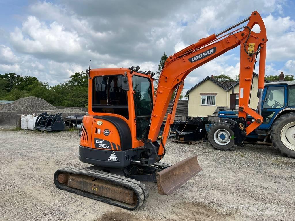 Doosan DX35Z Mini excavatoare < 7t