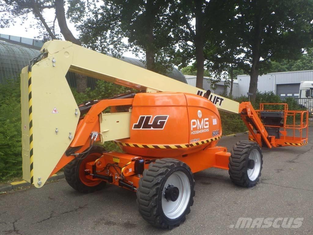 JLG 600AJ Nacele cu brat articulat