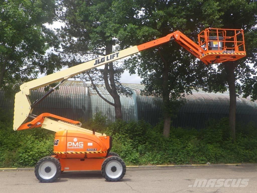 JLG 600AJ Nacele cu brat articulat