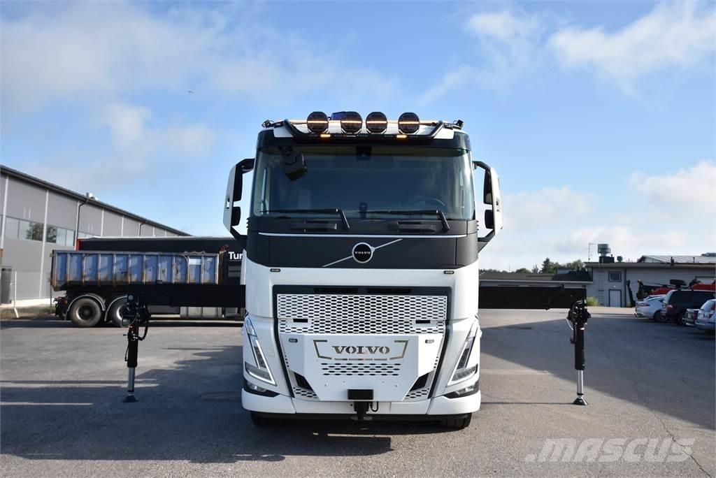 Volvo FH 540 8X4 Camioane cu macara