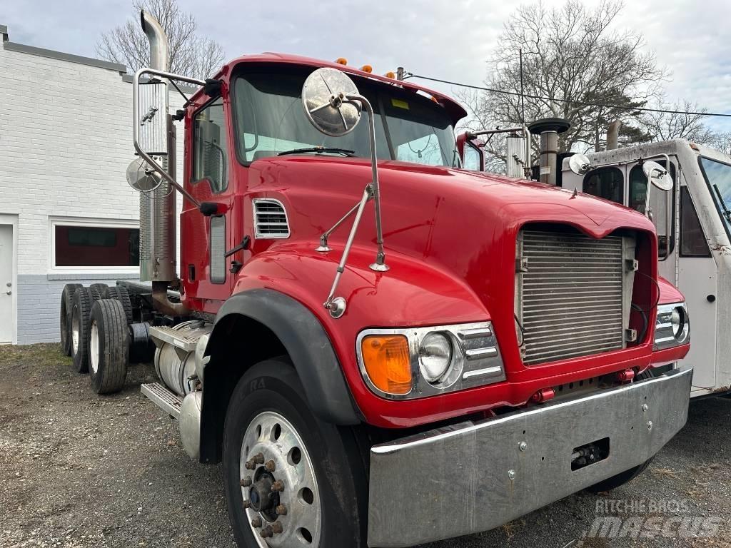 Mack CV 713 Camioane Demontabile