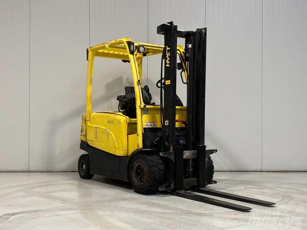 Hyster J3.0XN Stivuitor electric