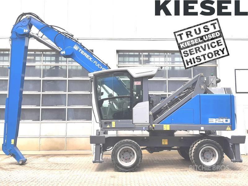 Fuchs MHL 320 F Paleta de manipulare