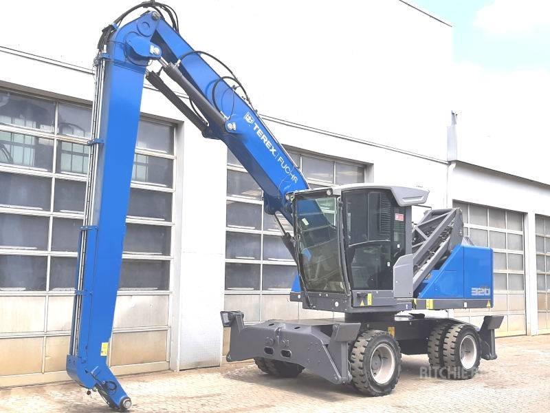 Fuchs MHL 320 F Paleta de manipulare