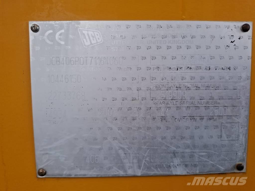 JCB 406 Incarcator pe pneuri