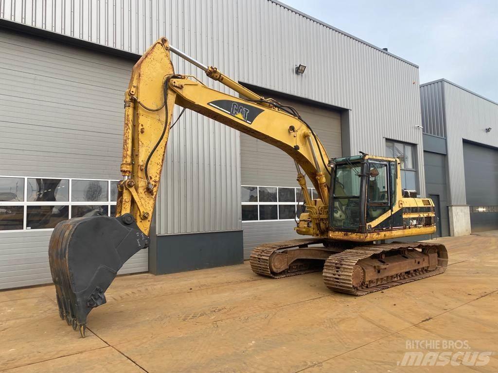 CAT 320BL Excavatoare pe șenile
