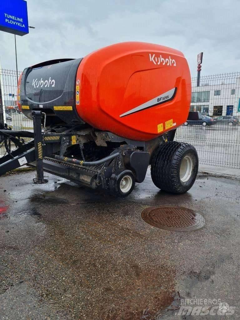 Kubota BF 3255 Masina de balotat cilindric