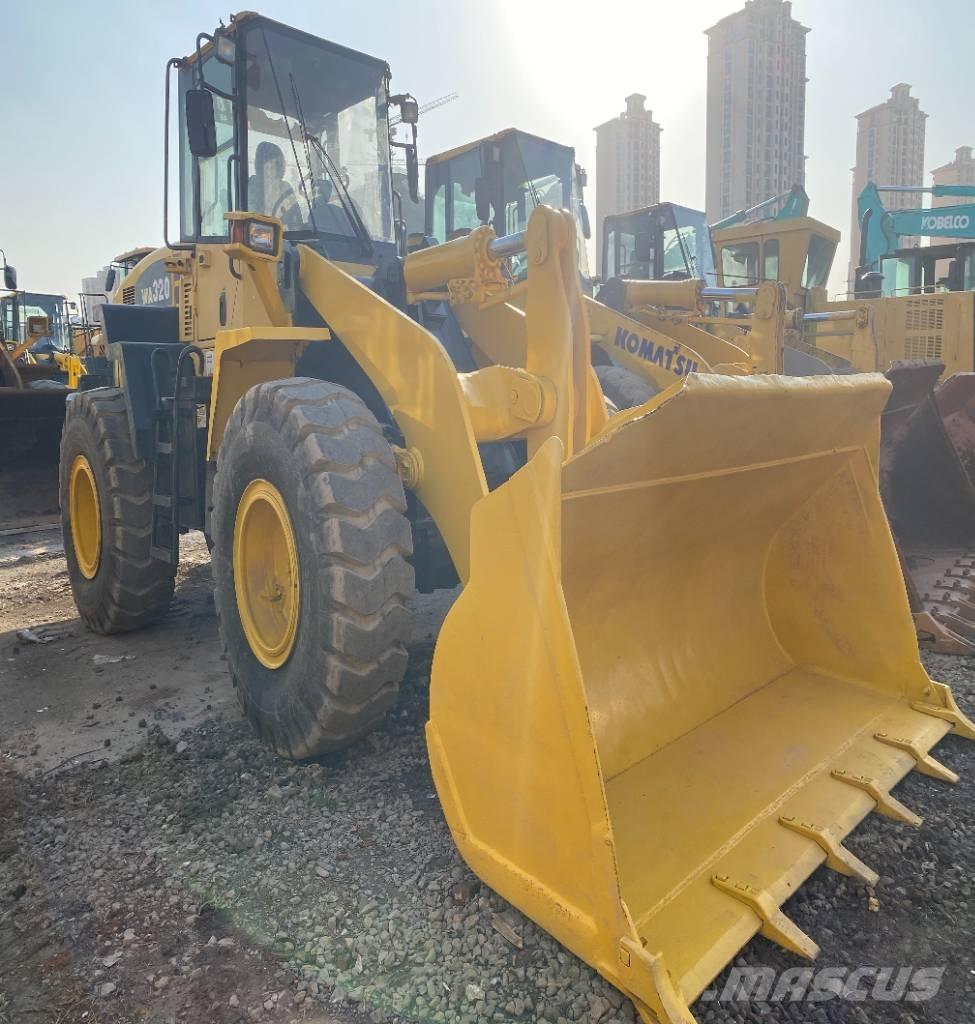 Komatsu WA 320-5 Incarcator pe pneuri