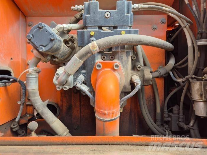 Doosan DX210WA Excavatoare cu roti