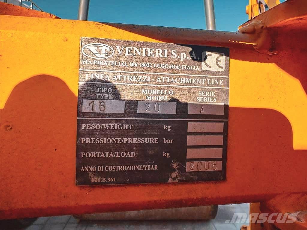 Venieri VL 10.23C Buldoexcavatoare