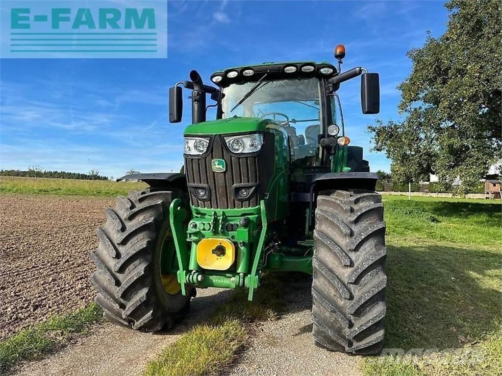 John Deere 6215r Tractoare