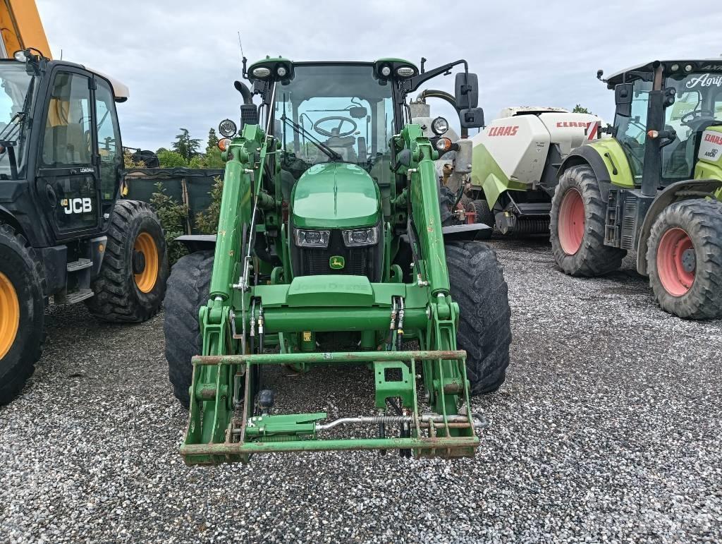 John Deere 5125 R Tractoare