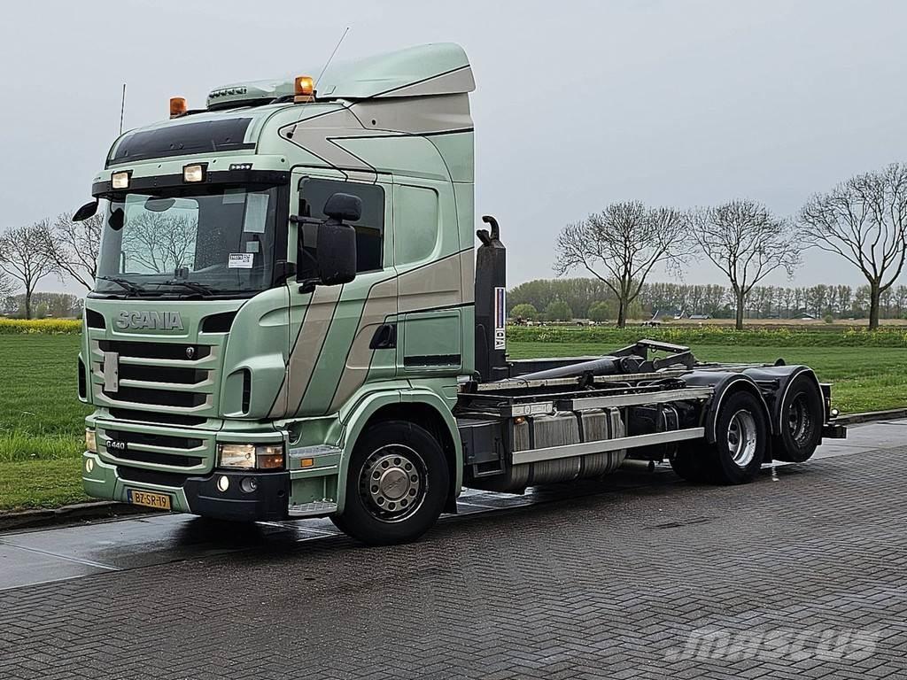 Scania G440 Camion cu carlig de ridicare