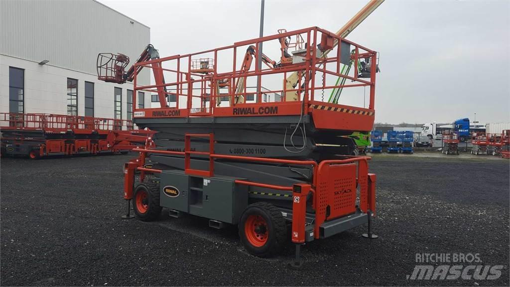 SkyJack 9250RT Platforme foarfeca