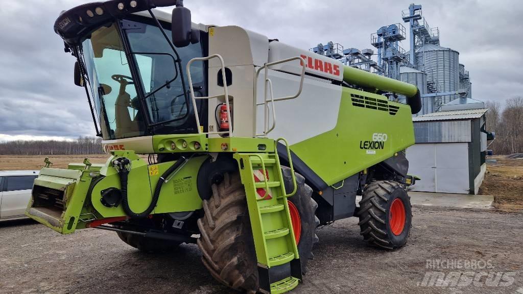 CLAAS Lexion 660 Combine de secerat