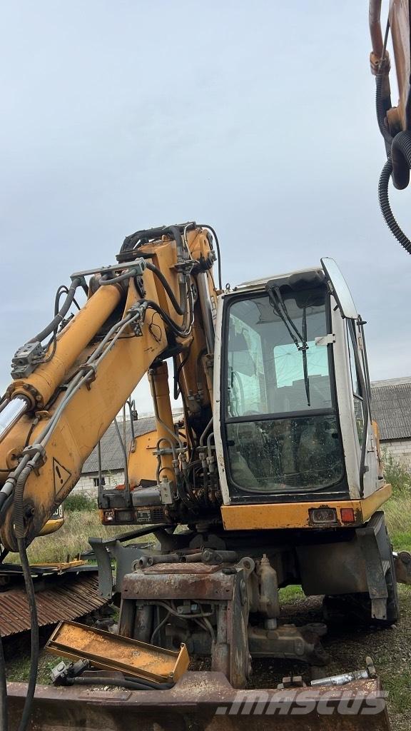 Liebherr A 900 C Radiatoare