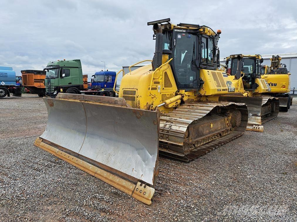 Komatsu D 61 PXi-24 Buldozere pe senile