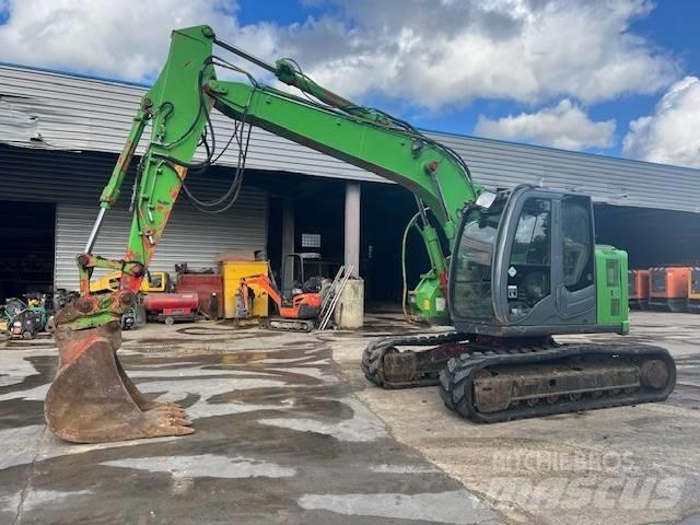 Hitachi ZX 135 Excavatoare pe șenile
