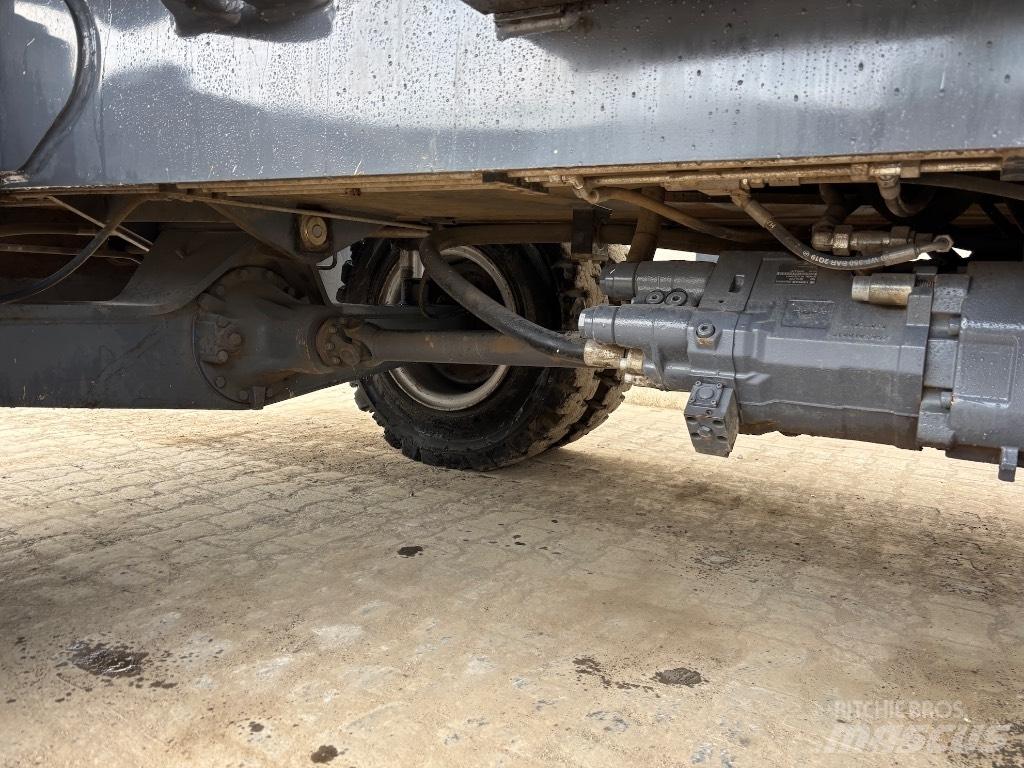 Fuchs MHL 350 F Paleta de manipulare
