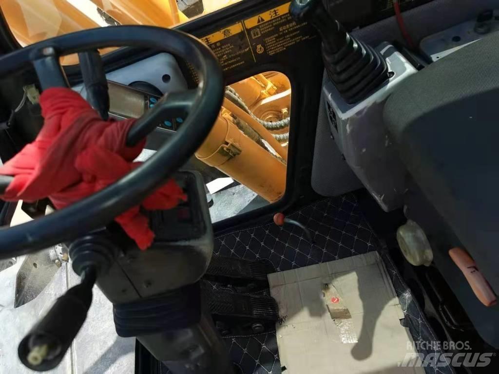 Hyundai R210W-7 Excavatoare cu roti
