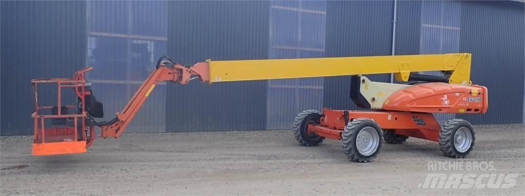JLG E600JP Nacele cu brat articulat