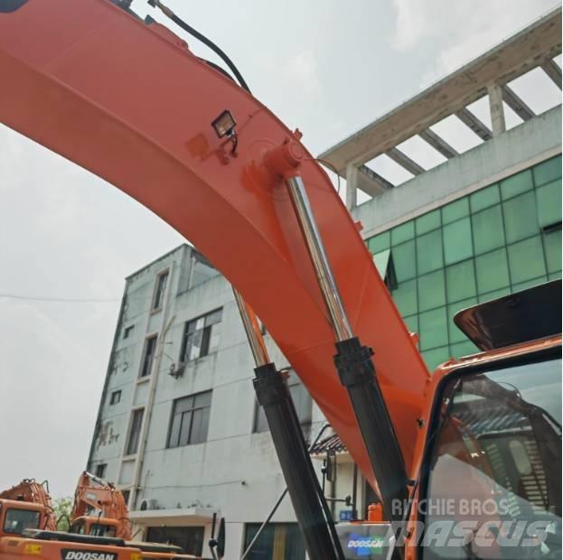 Doosan DX340LC-9C Excavatoare pe șenile
