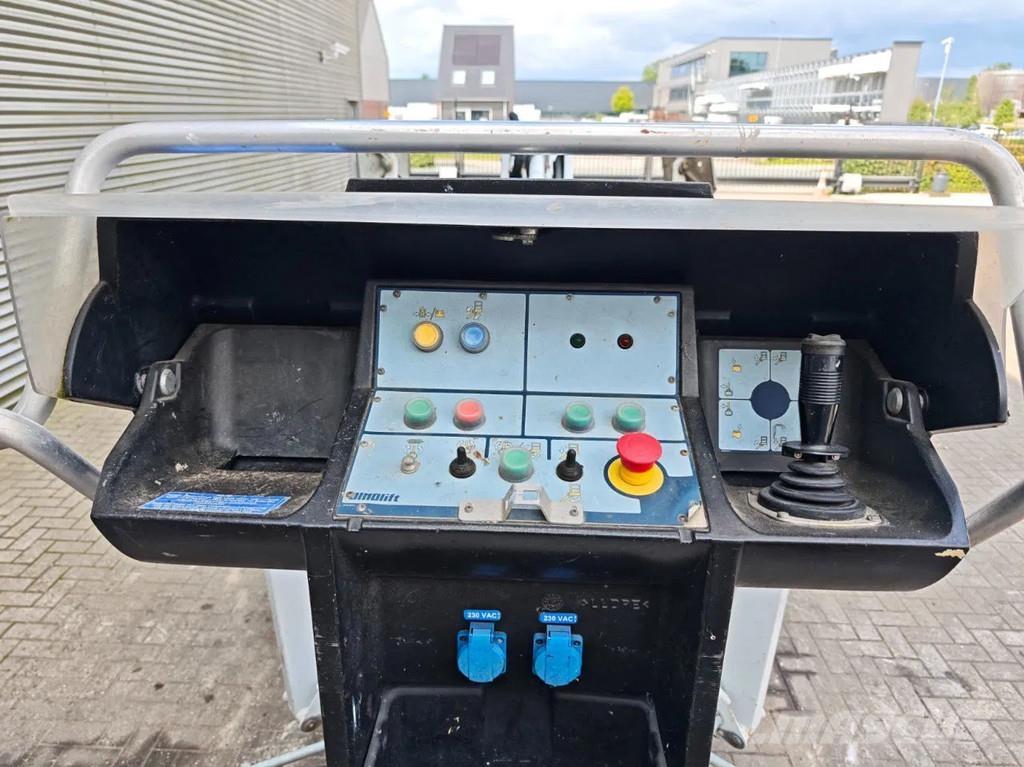 Dino 135T Platforme aeriene montate pe remorca