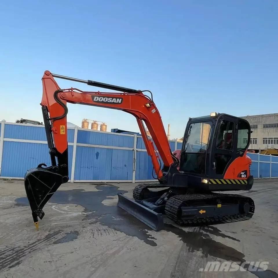 Doosan DX60-9C Mini excavatoare < 7t