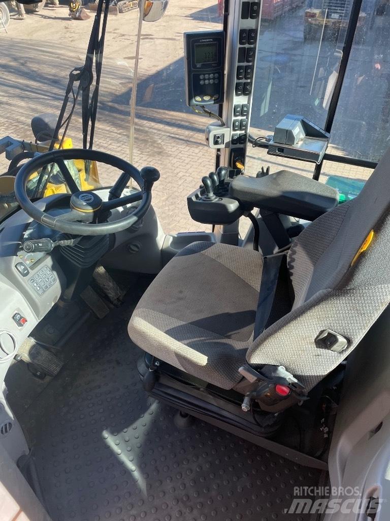 Volvo L150H Incarcator pe pneuri