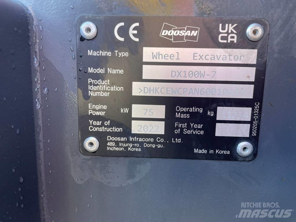 Doosan DX100W-7 Excavatoare cu roti