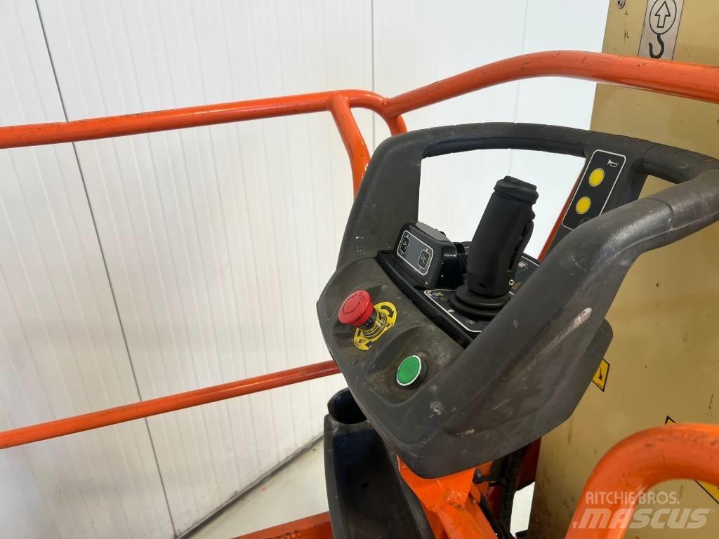 JLG Toucan 8E Ascensoare verticale catarg