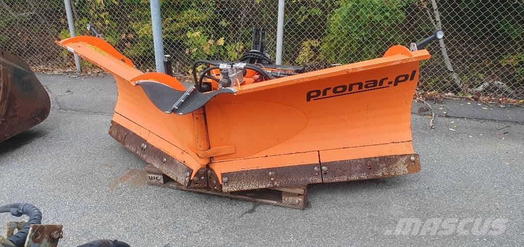 Pronar PUV 2800 M Lame pentru dezapezire si pluguri