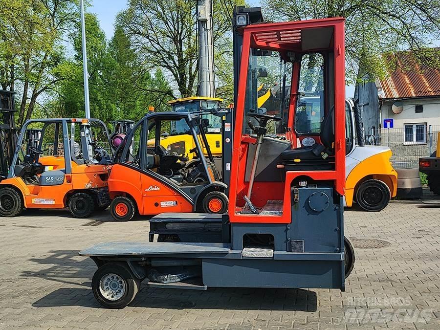 Combilift C4000 Stivuitoare cu patru brate