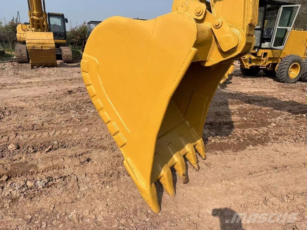 CAT 325C Excavatoare pe șenile
