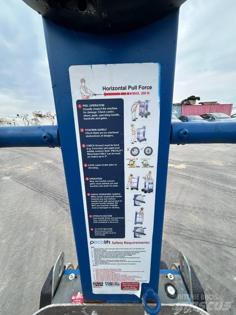  PECOLIFT Pecolift Platforme aeriene manevrabile