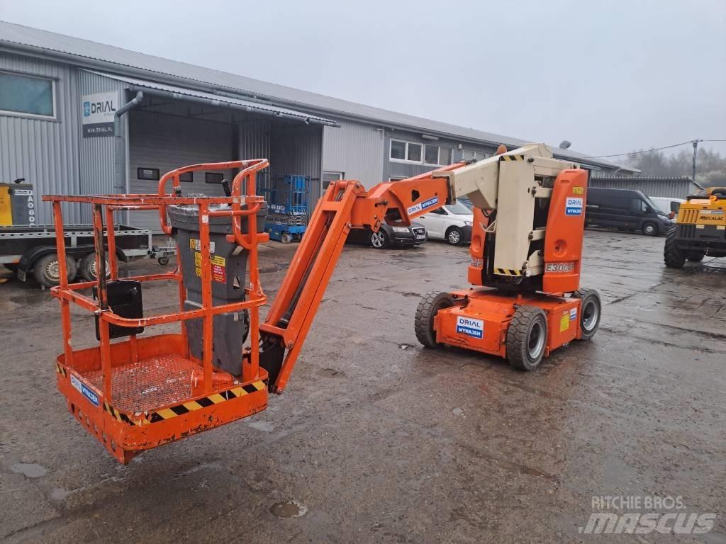 JLG E 300 AJP Nacele cu brat articulat