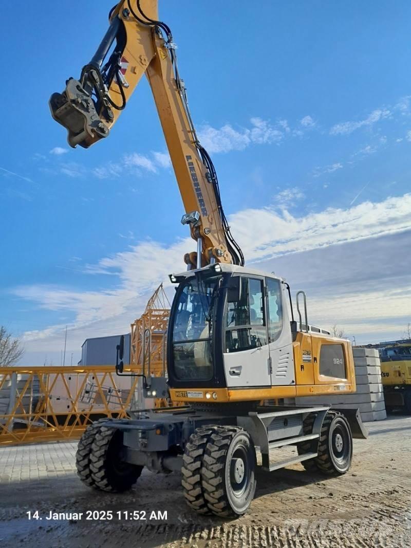 Liebherr A924 Excavatoare cu roti
