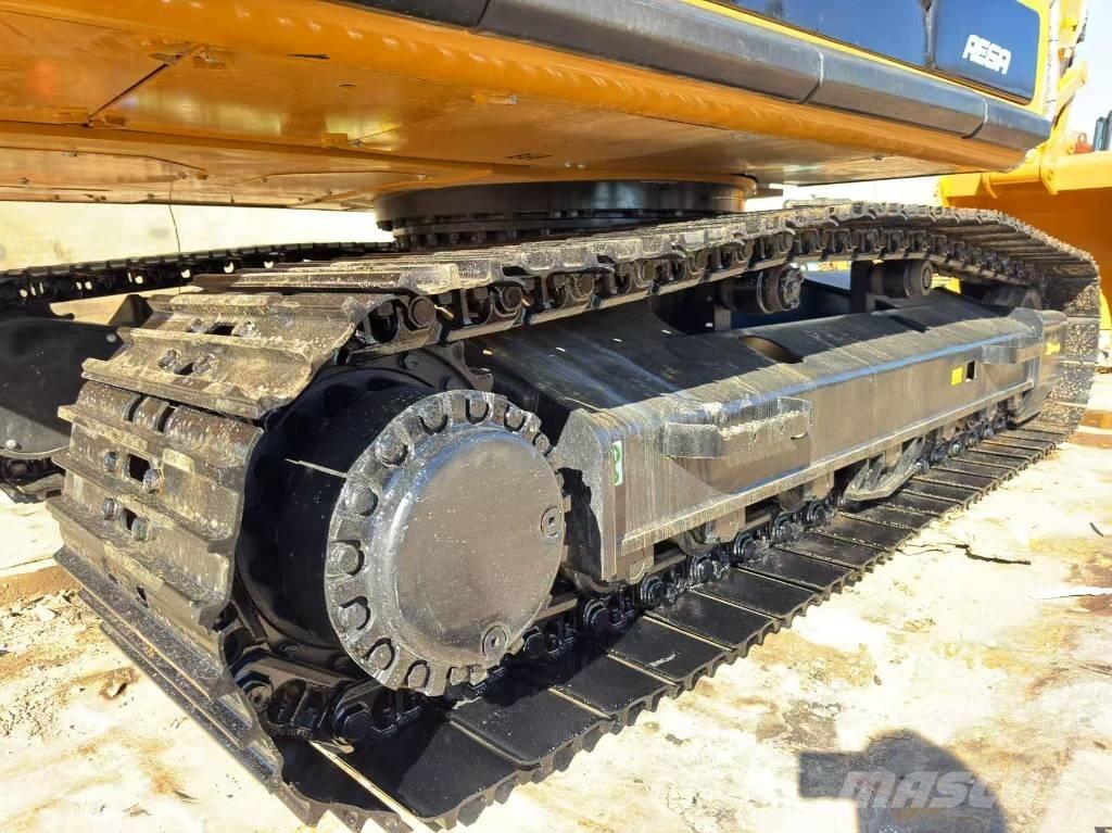 CAT 325 D L Excavatoare pe șenile
